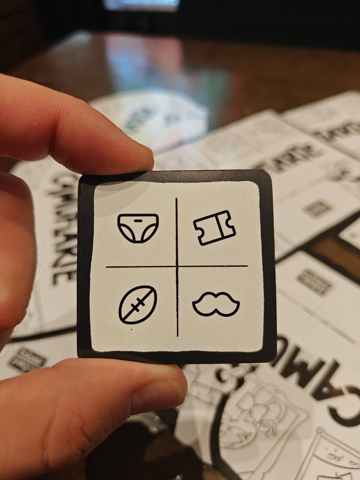 Tarjeta de iconos de Camuflarte