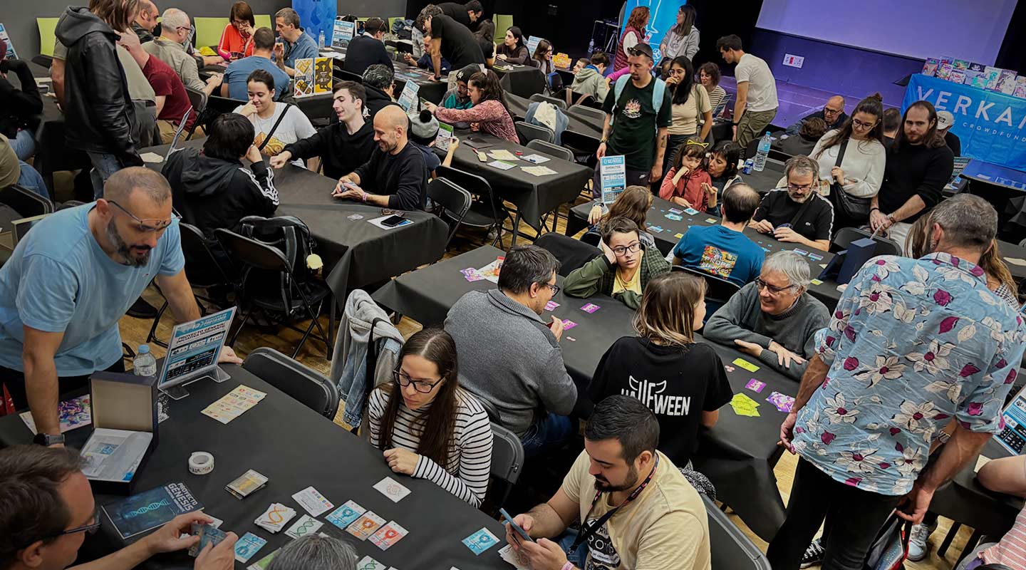 Atmosphere of the space set up for testing proto-games at DAU Barcelona